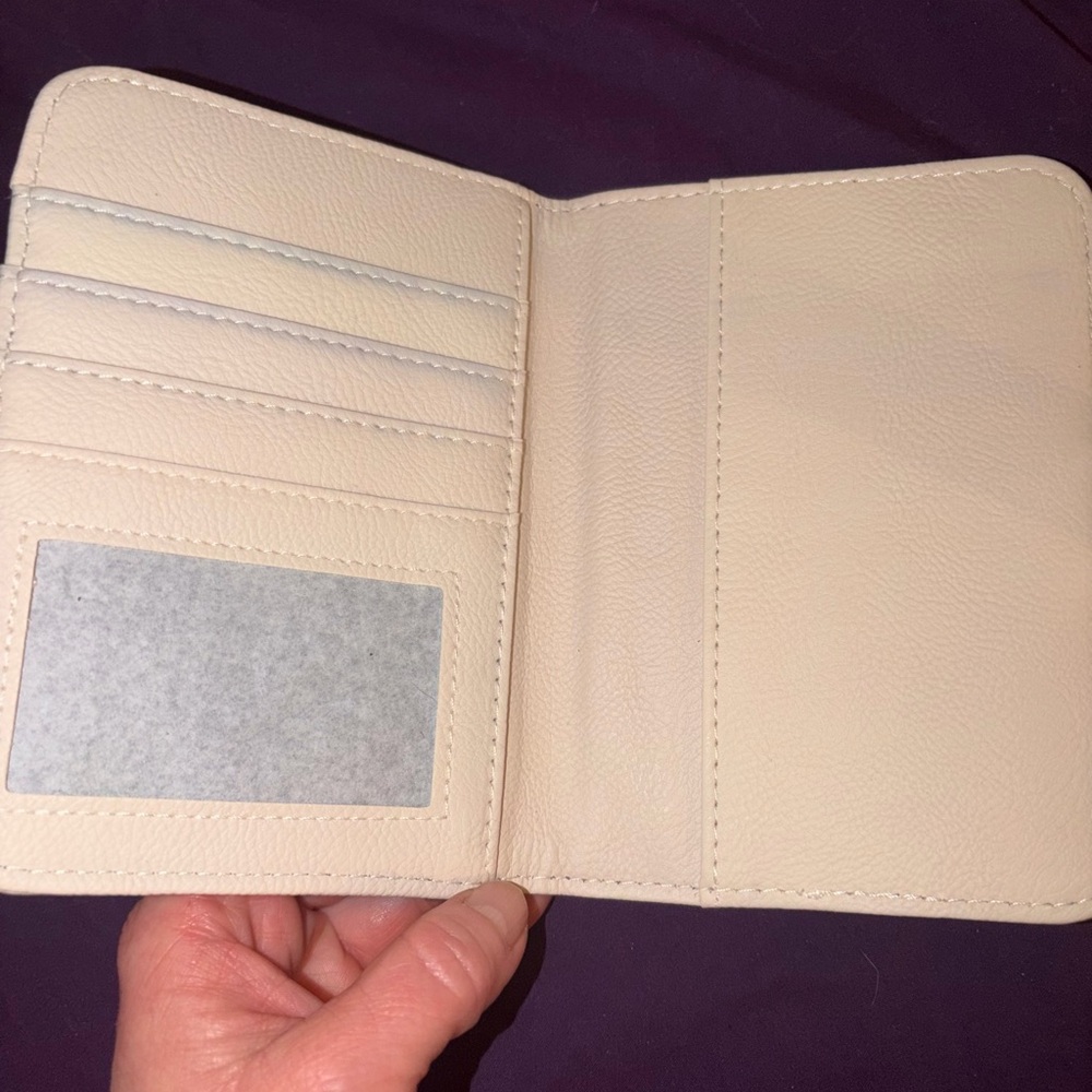 NWOT Let The Adventure Begin Passport Cover - Cream with Red & Navy Details - Picture 2 of 2
